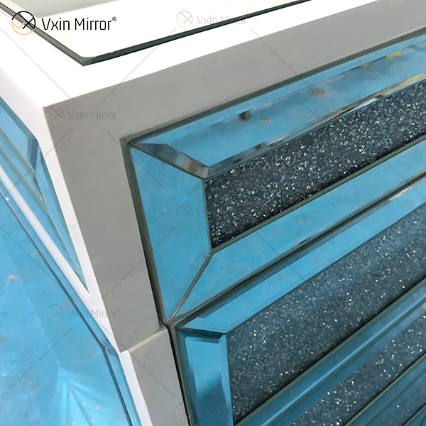 WXF-276 Moderna Penteadeira Moderna Minimalista de Vidro Branco com Diamante com 11 Gavetas de Rebote com Vidro Transparente na Parte Superior
