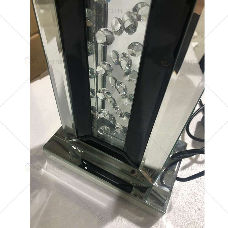 Fornecimento de fábrica WXTL-143 moderno candeeiro de mesa prata moldura preta com abajur para lâmpada espelho de quarto