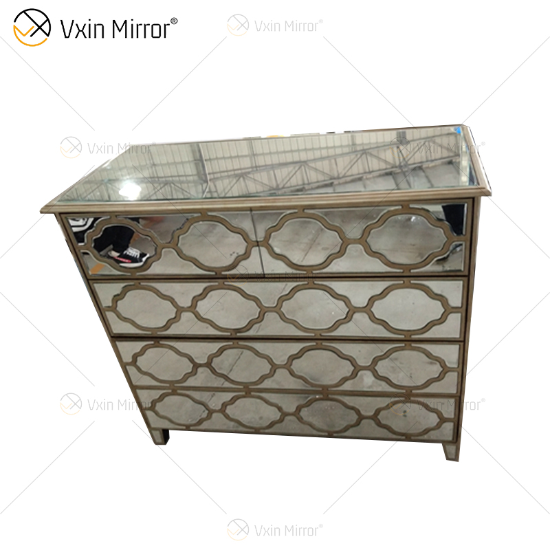 Moderno e Contemporâneo Elkton 3 - Gaveta Espelhada Cômoda Com 4 Gavetas Mesinha de Cabeceira Espelhada WXF-672