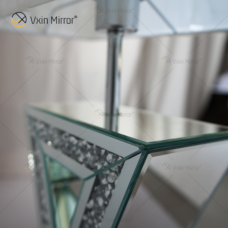 Venda imperdível WXTL-003 Prata Espelhada Para Quarto Noite Luxo Moderno Candeeiros De Mesa Decorativos