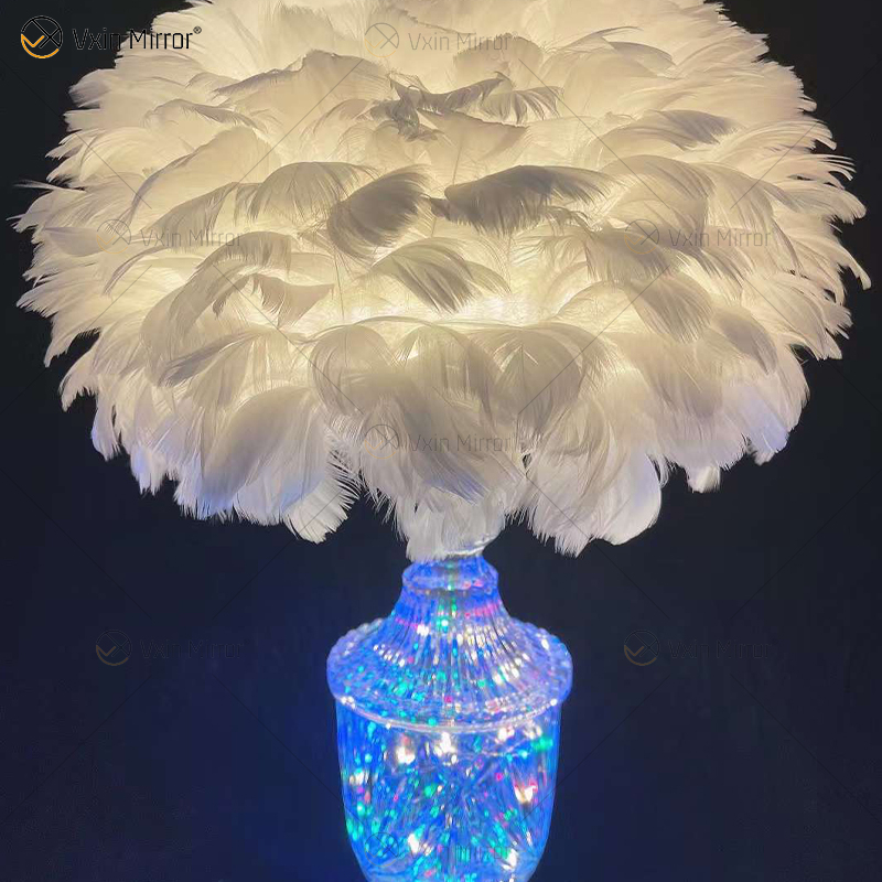 Candeeiro de mesa de vidro de penas lindo de fornecimento de fábrica com LED para quarto