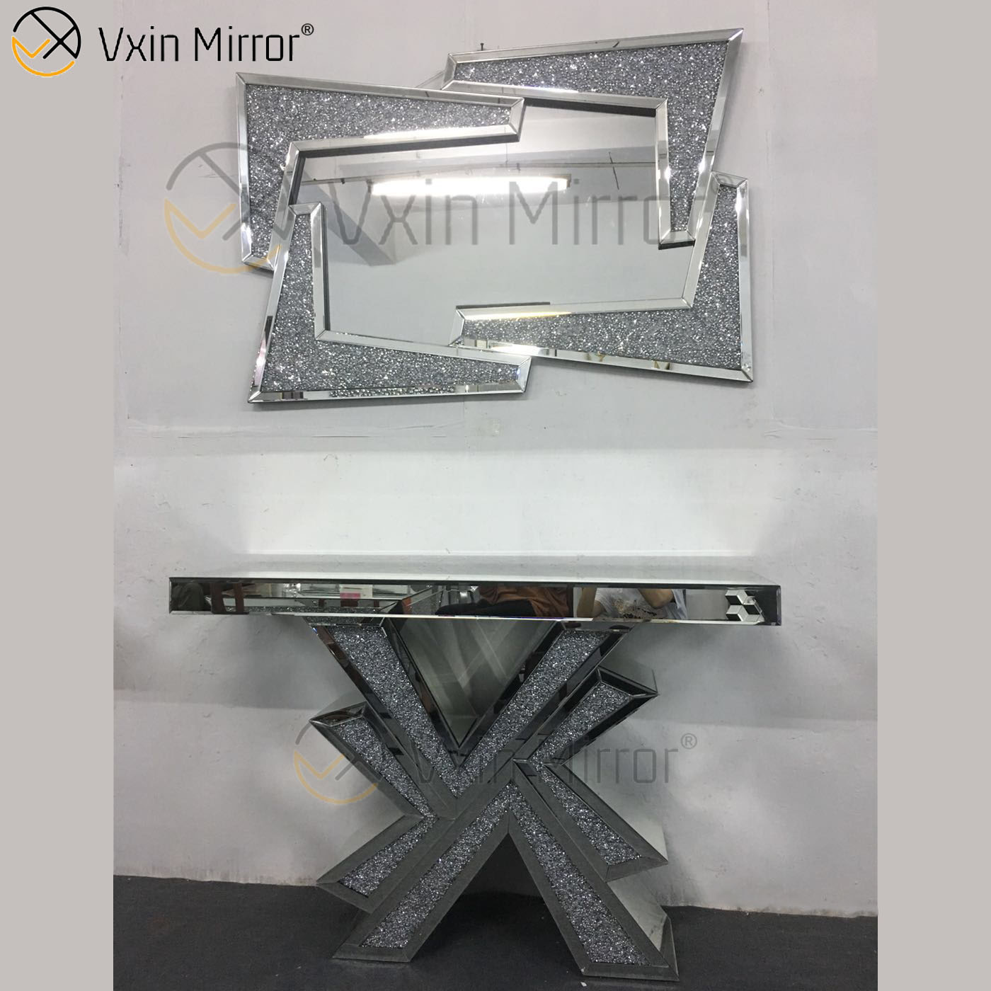 Bom fornecedor Vxin Home Decor V Móveis Prateados Modern Crush Diamond Console Mesa Com Espelho Moderno